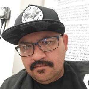 Meet your Posher, Leo